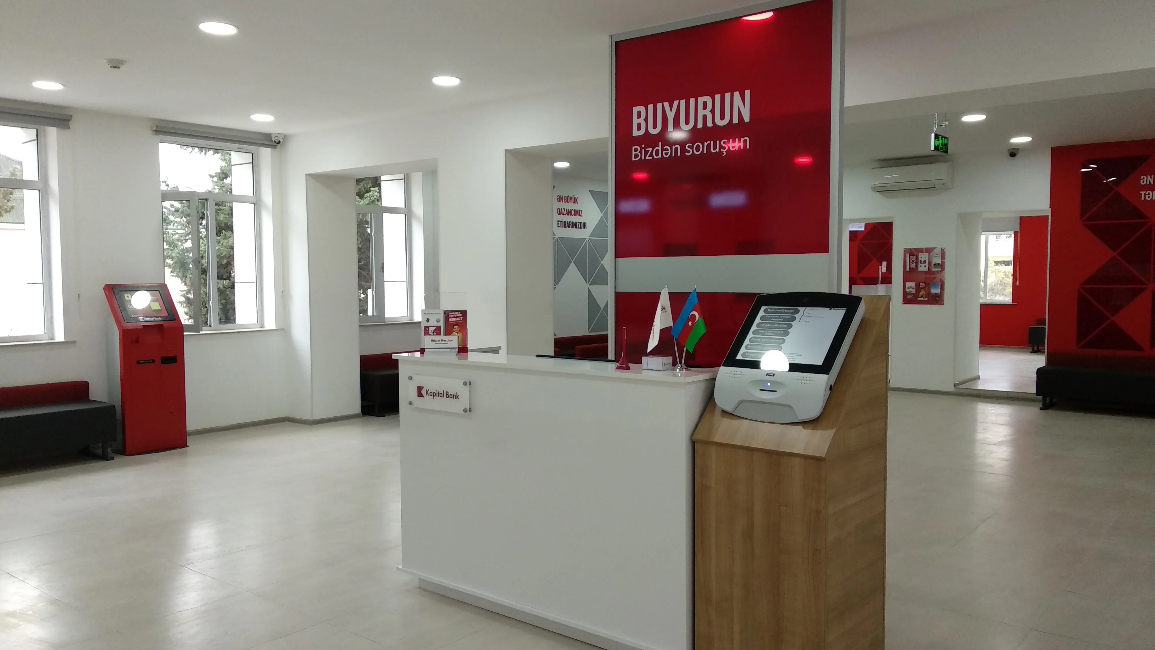 Kapital Bank Currency Exchange Baku One of the Kapital Bank branches for currency exchange in Baku.