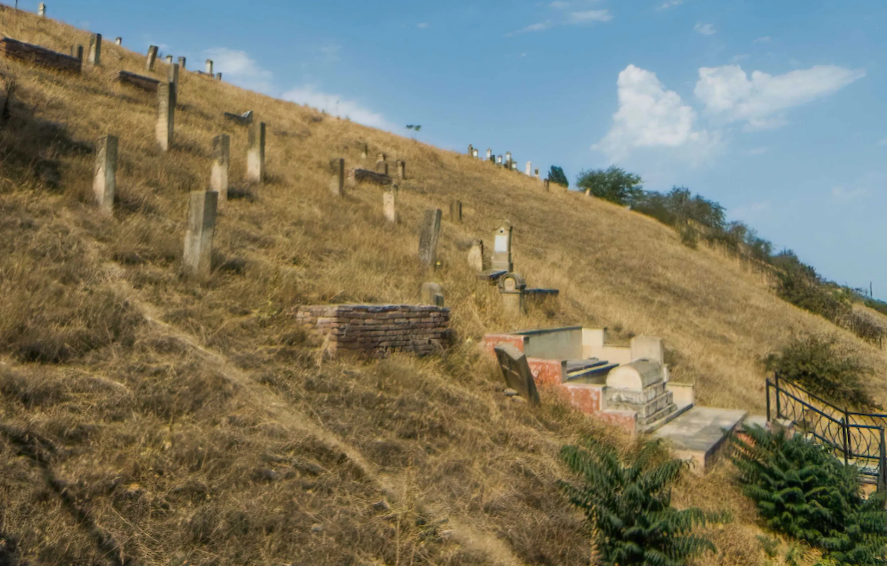 Mountain Jews Cemetery Red Village Old Mountain Jews cemetery, Red Village, Quba, in summer.